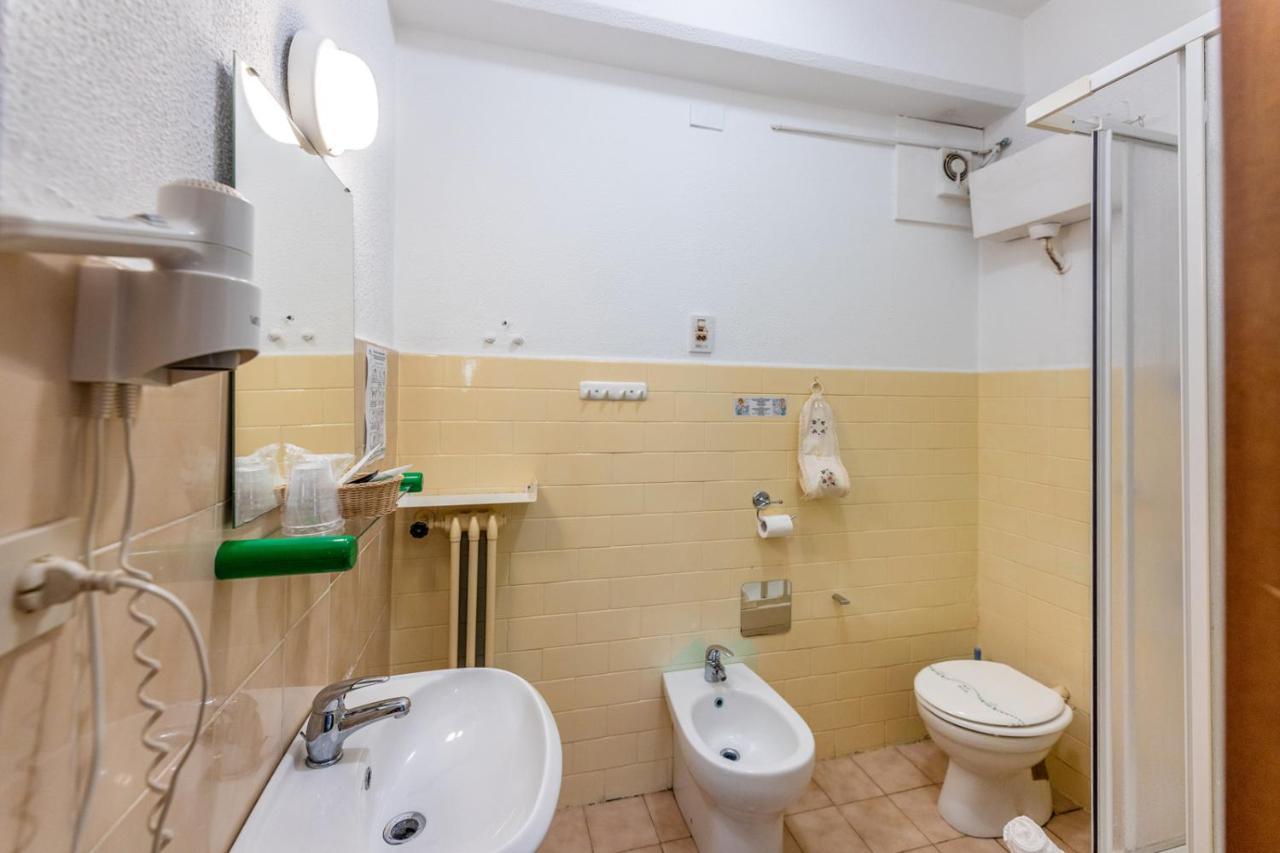 B&B Oasi Finale Ligure Εξωτερικό φωτογραφία